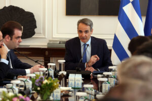 Κυρ. Μητσοτάκης: Στα 920 ευρώ ο κατώτατος μισθός