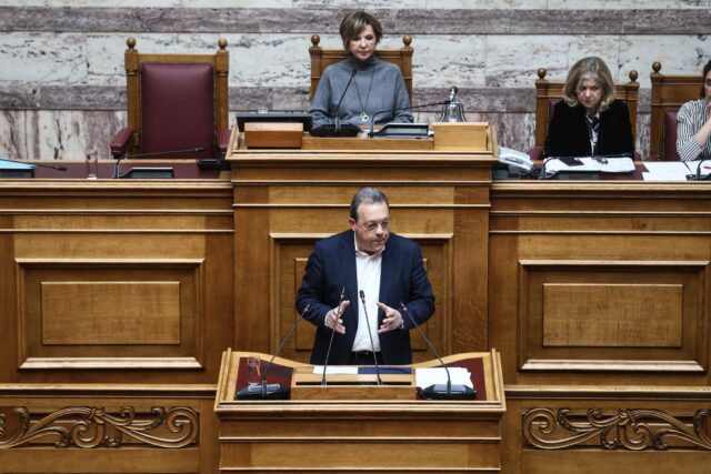 Σύγκληση Συμβουλίου Πολιτικών Αρχηγών για τον πόλεμο στη Μέση Ανατολή ζητά ο Σωκράτης Φάμμελος