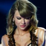 Taylor Swift: Η συγκινητική εξομολόγηση στα iHeartRadio Awards 2026 και ο θρίαμβος του «The Life of a Showgirl»