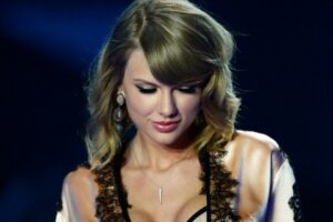 Taylor Swift: Η συγκινητική εξομολόγηση στα iHeartRadio Awards 2026 και ο θρίαμβος του «The Life of a Showgirl»