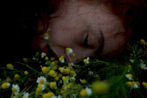 Οι “Κραυγές” από μέσα: Αλεξιάδη και Αρζόγλου μιλούν σε πρώτο πρόσωπο