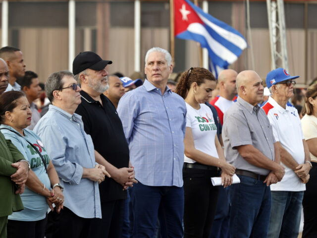 Διάλογο ζητά η Κούβα εν μέσω κρίσης με τις ΗΠΑ