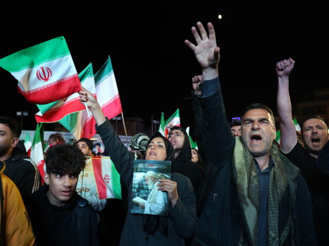 Το Ιράν ζητά δεσμευτικό Ψήφισμα του ΟΗΕ για το τέλος του πολέμου