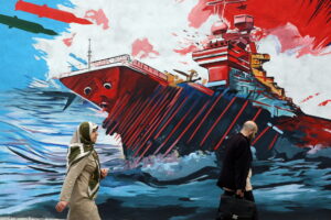 Αλλεπάλληλες επιθέσεις εναντίον τάνκερ στο Στενό του Ορμούζ