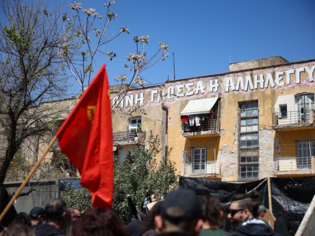 Διεθνής Αμνηστία: Να παγώσουν τα σχέδια αναγκαστικής έξωσης της Κοινότητας Κατειλημμένων Προσφυγικών