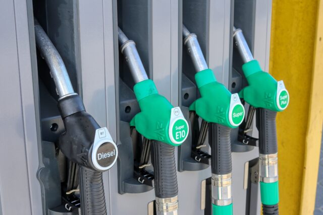 Άνοιξε εκ νέου η πλατφόρμα για το Fuel Pass – Αιτήσεις με βάση τα ΑΦΜ