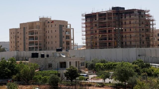 Το Ισραήλ εγκρίνει την ανέγερση άλλων 34 οικισμών στην κατεχόμενη Δυτική Όχθη
