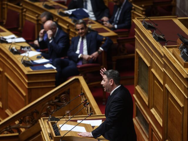 Υποκλοπές: Νομική προσφυγή κατά Δεμίρη από Ανδρουλάκη