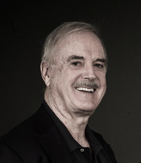 O John Cleese των Monty Python στο SNF Nostos 2026