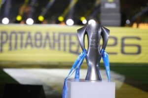 Αήττητη η πρωταθλήτρια ΑΕΚ στα play offs