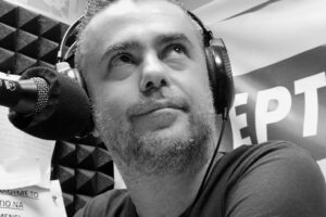 «Η Σκληρή Μελαγχολία του Θέρους»: Παρουσίαση βιβλίου του Μάνθου Γιουρτζόγλου