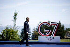 Κρίσιμη Σύνοδος των G7 στο Εβιάν: Αύξηση της πίεση στη Ρωσία, στο επίκεντρο και τα Στενά του Ορμούζ