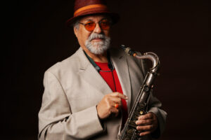 Joe Lovano: Ο κόσμος ήταν πάντα ανάποδα, η δουλειά μας είναι να τον φέρουμε στα ίσα του