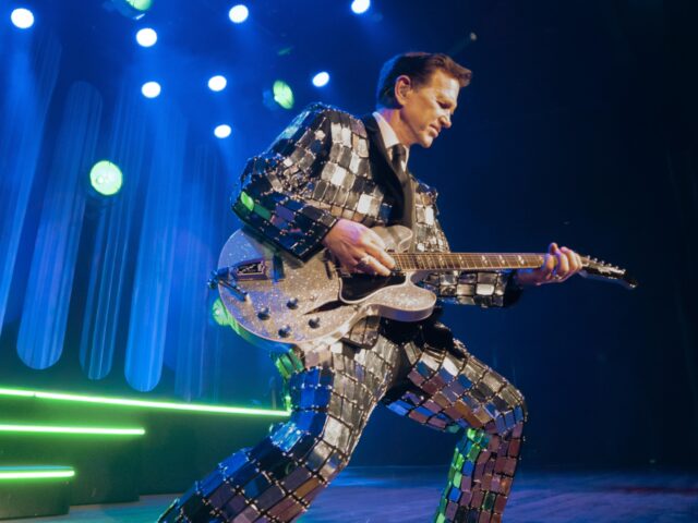 Όλα όσα πρέπει να ξέρεις για το show του Chris Isaak στο Release Athens 2026