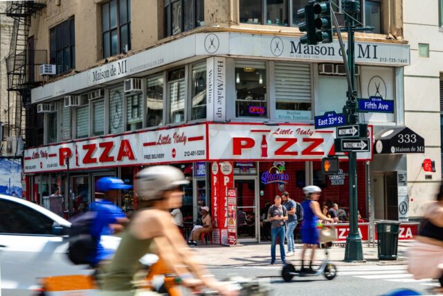 Μαγαζιά της Αθήνας για να «διακτινιστείς» στη Νέα Υόρκη (έστω και για λίγο)