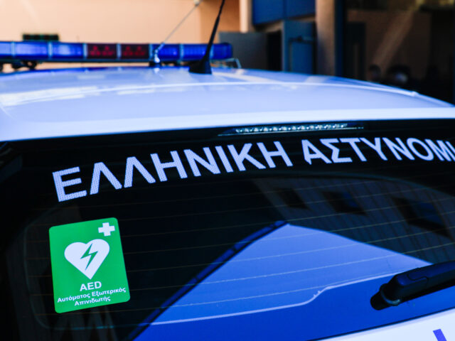 Ομοφοβική και ρατσιστική επίθεση στο κέντρο της Αθήνας – «Νιώσαμε ότι ο θάνατός μας δεν έχει σημασία για κανέναν» λέει το ένα από τα θύματα