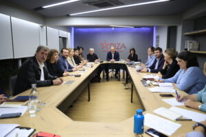 Γιατί «έσπασε» πριν συγκροτηθεί η τρόικα του ΣΥΡΙΖΑ