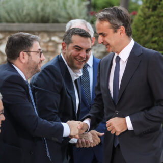Η αμφίπλευρη πολιορκία της Χαριλάου Τρικούπη