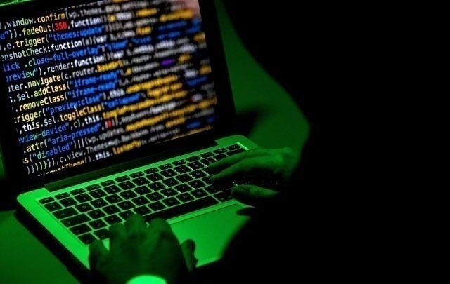 Συλλήψεις τεσσάρων ατόμων για διακίνηση υλικού σεξουαλικής κακοποίησης ανηλίκων μέσω διαδικτύου