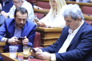 Αποκλειστικό: αυτά είναι τα ονόματα των 65 στελεχών του ΣΥΡΙΖΑ που ζητούν τη σύγκληση της ΚΕ