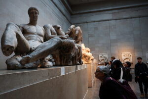 NYT: Η Ελλάδα ελπίζει ότι ο Μπέρναμ θα επιστρέψει τα Γλυπτά του Παρθενώνα