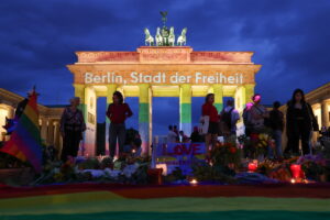 Τι γνωρίζουμε για τη δολοφονική επίθεση στο Berlin Pride