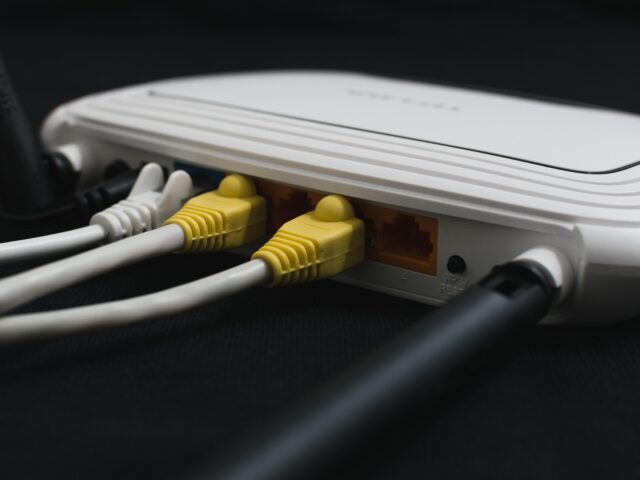 Τα πιο παράξενα πράγματα που μπλοκάρουν το Wi-Fi στο σπίτι