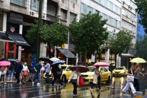 Πού και πότε θα «χτυπήσουν» οι ισχυρές καταιγίδες – Πορτοκαλί προειδοποίηση για την Αττική