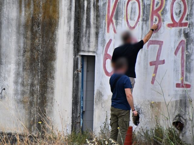 Ο τελευταίος εξοστρακισμός και οι δικοί μας Άθλιοι