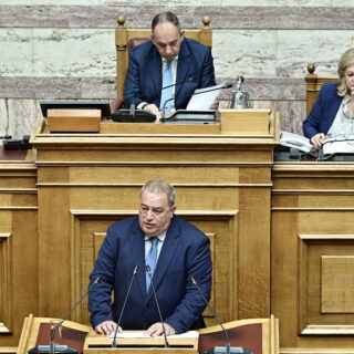 Συνταγματική αναθεώρηση: Η ΝΔ αποσύρει το ασυμβίβαστο υπουργού – βουλευτή