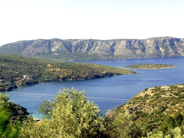 Ένα αλληνικό νησί στους κορυφαίους ευρωπαϊκούς και μεσογειακούς προορισμούς για τις αρχές του καλοκαιριού