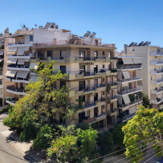 Γιατί η στέγαση έγινε πολυτέλεια στην Ελλάδα; Υπάρχουν λύσεις;