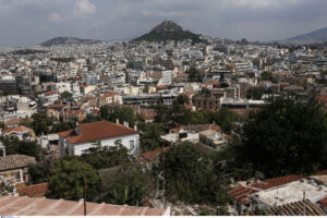 Γιατί τα ελληνικά σπίτια μετατρέπονται τα καλοκαίρια σε θερμικές παγίδες
