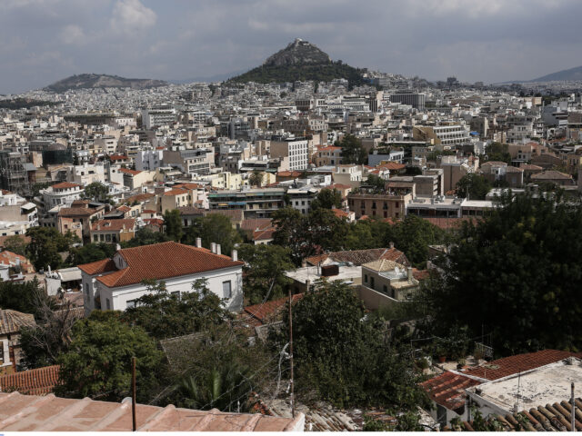 Γιατί τα ελληνικά σπίτια μετατρέπονται τα καλοκαίρια σε θερμικές παγίδες