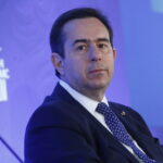 O Nότης Μηταράκης επιστρέφει στη θέση του κοινοβουλευτικού εκπροσώπου της ΝΔ