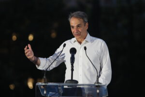 Ζητείται γαλάζιο «κλειδί» για αναποφάσιστους