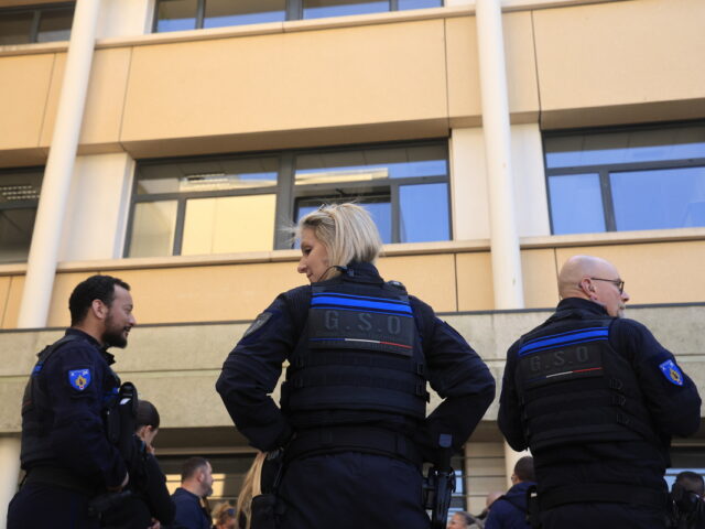 Οστά από πέντε βρέφη εντοπίστηκαν μέσα σε κουτιά σε σπίτι ζευγαριού στη Γαλλία
