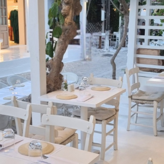 “Κοutsou & Co”: Χαρίζει νοστιμιά τώρα και στην Αντίπαρο