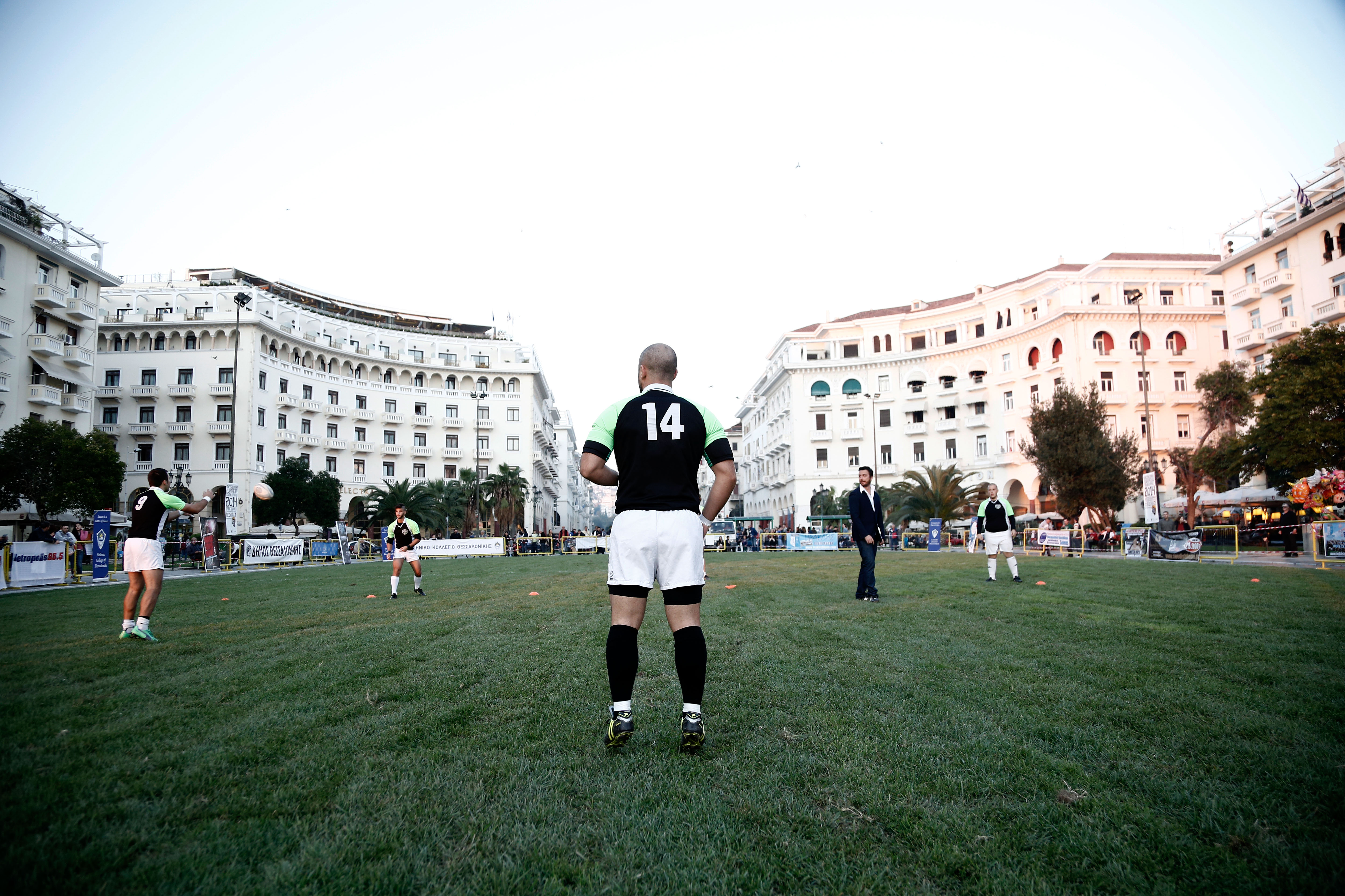 Αν δεν το ξέρατε, την Παρασκευή στην πλατεία Αριστοτέλους παίξανε ράγκμπι