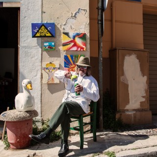 Η συγκλονιστική ιστορία του «τρελού Τομ» της Πλάκας