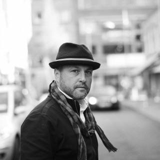 Διαβάσαμε: «Κι άσε τον κόσμο τον μεγάλο να γυρίζει» του Κόλουμ ΜακΚαν