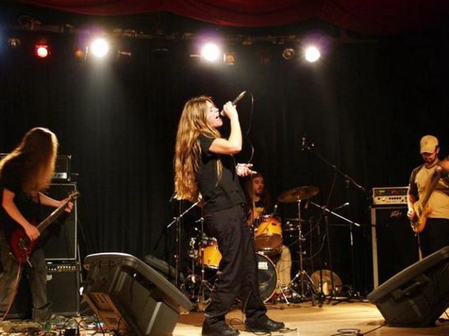 To μουσικό σύμπαν των Universe217