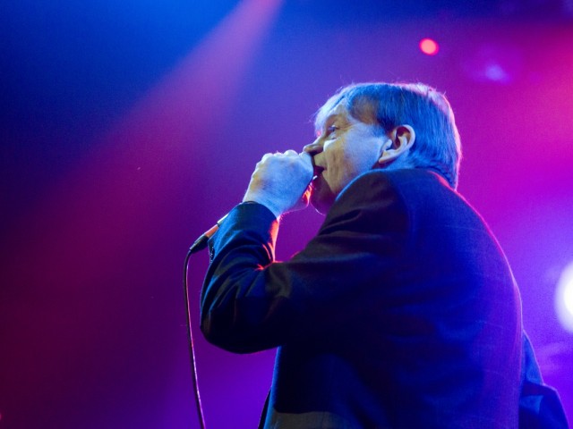 Βρήκαμε τον μοναδικό άνθρωπο της μουσικής βιομηχανίας που απεχθάνεται την Kate Bush