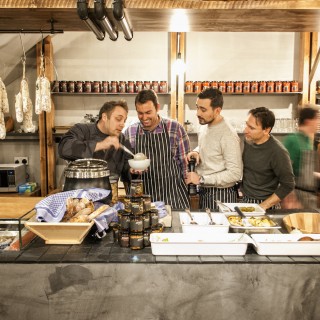 Η Θεότητα της Ζωής μένει στο Λονδίνο