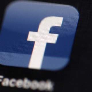 Νέο ρεκόρ, το Facebook έπεσε για 31 ολόκληρα λεπτά.