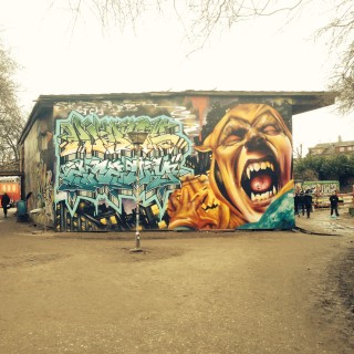 Απόγευμα στον κήπο του Καλού και του Κακού