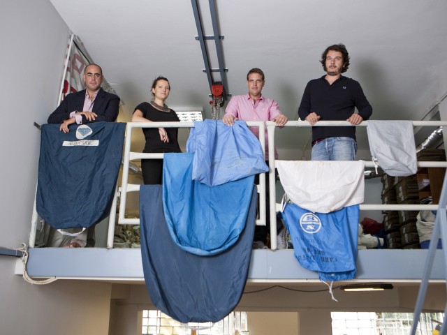 Οι “αλμυρές” τσάντες από την Κέρκυρα που ξεπουλάνε στο εξωτερικό