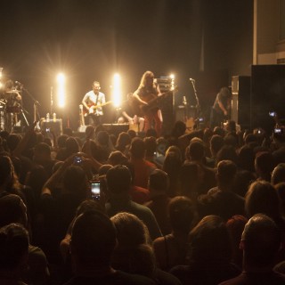 Όταν οι Violent Femmes τραγούδησαν με τον Πλιάτσικα