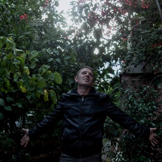 Παύλος Παυλίδης: «Τα τραγούδια πρέπει να είναι σαν αναμνήσεις απ’ το μέλλον»