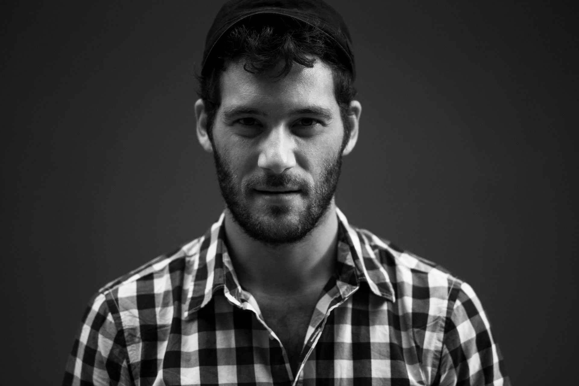 Ο Αντίνοος Αλμπάνης είναι ένας άνθρωπος σαν κι εμάς